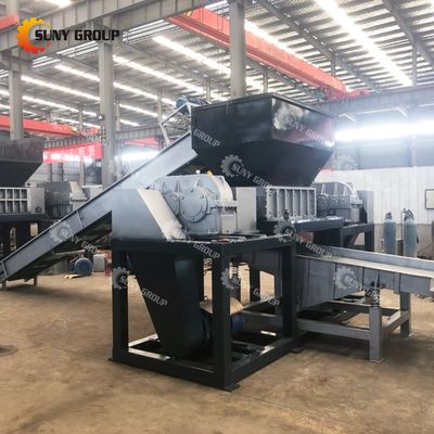 800-5000kg/h χωρητικότητα Σπασμάτων μετάλλων Διπλό άξονα θρυμματιστή με προσαρμόσιμες λεπίδες