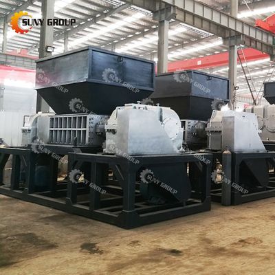800-5000kg/h χωρητικότητα Σπασμάτων μετάλλων Διπλό άξονα θρυμματιστή με προσαρμόσιμες λεπίδες