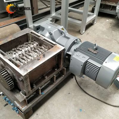 3300KG Βάρος Μηχανή διπλού άξονα για τη συντριβή Μηχανές ανακύκλωσης πλαστικών