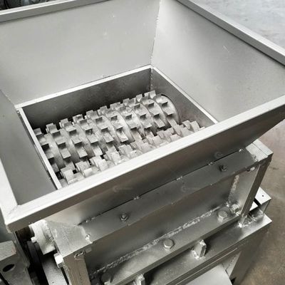 2300KG Μίνι χαρτί χαρτόνι Shredder Πολυλειτουργικό Shredder Pet μπουκάλι Μηχανή