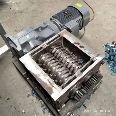2300KG Μίνι χαρτί χαρτόνι Shredder Πολυλειτουργικό Shredder Pet μπουκάλι Μηχανή