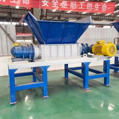 Μεγάλη ισχύς 15000W διπλό άξονα Shredder για τα οικιακά απόβλητα με λεπίδες 9CrSi/D2/SKD-11